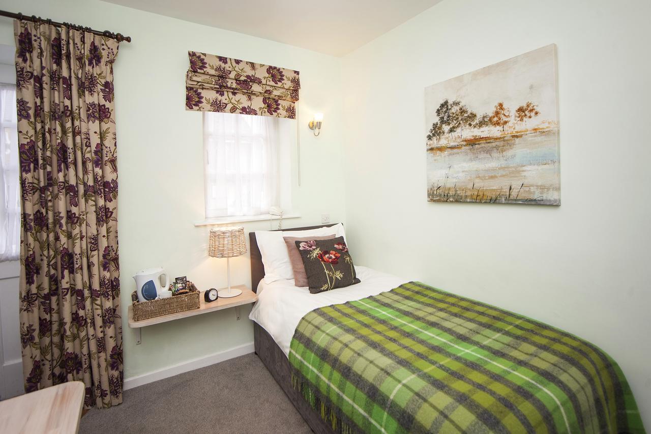 Hotel The Conigre Melksham Esterno foto